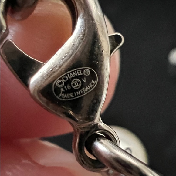 CHANEL Pearl and Silver Logo Necklace - Picture 8 of 8